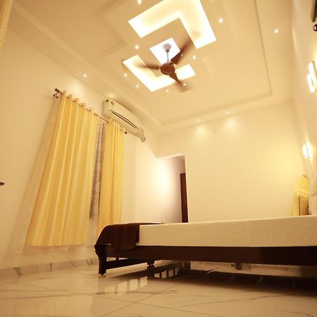 Marari Lotus Beach Villa Mararikulam Bagian luar foto