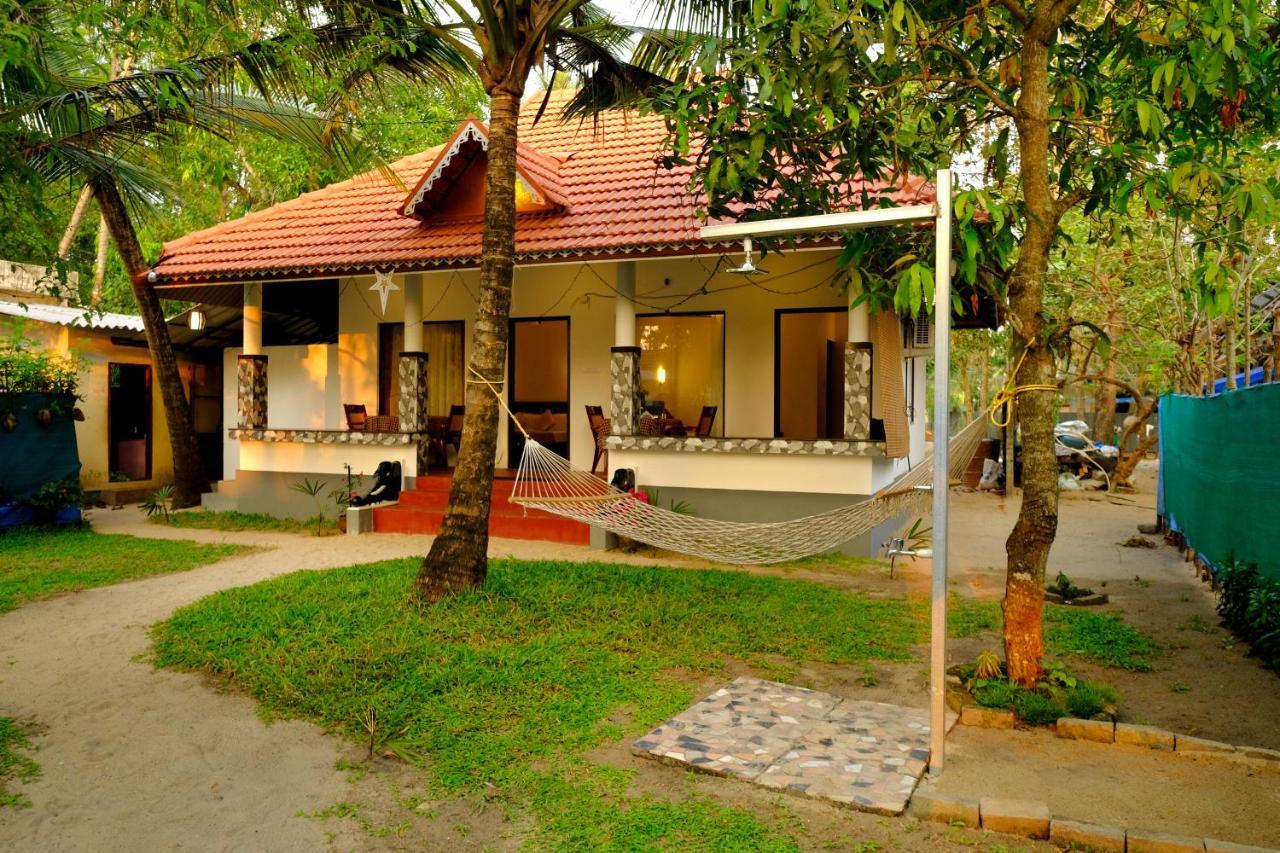 Marari Lotus Beach Villa Mararikulam Bagian luar foto